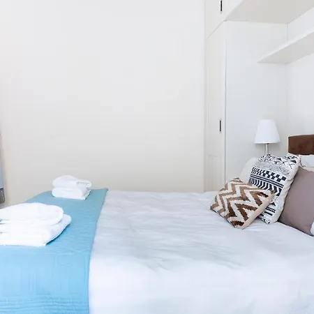Plum Guide - The Nautilus Apartment